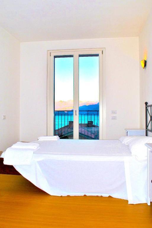 Luxury Penthouse With Big Terrace Apartment Argegno Exterior foto