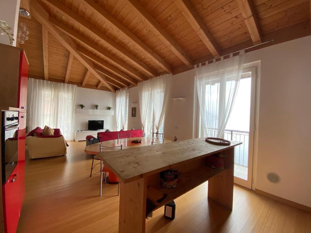 Luxury Penthouse With Big Terrace Apartment Argegno Exterior foto